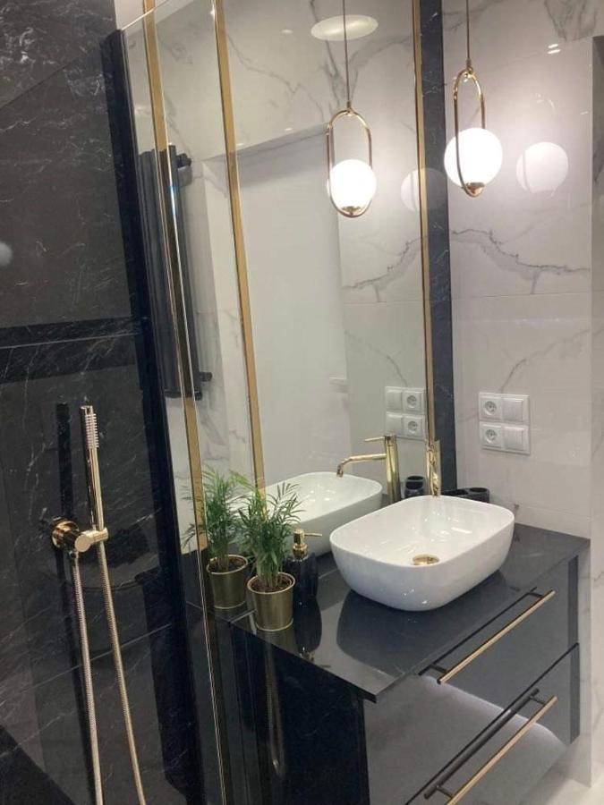 Apartamenty Parkowe B18 Osvětim Exteriér fotografie
